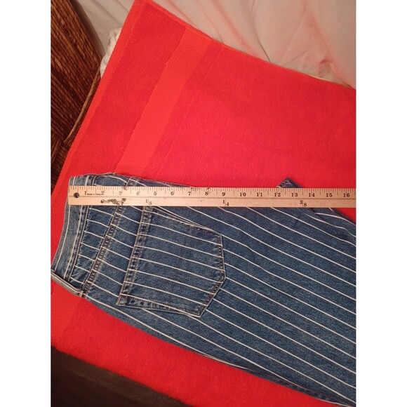 AMERICAN EAGLE MOM JEANS‎ - Picture 7 of 8